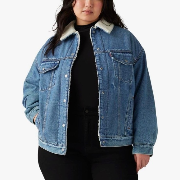 Levi's Women's 90s Sherpa Trucker Jacket - Picture 1 of 3